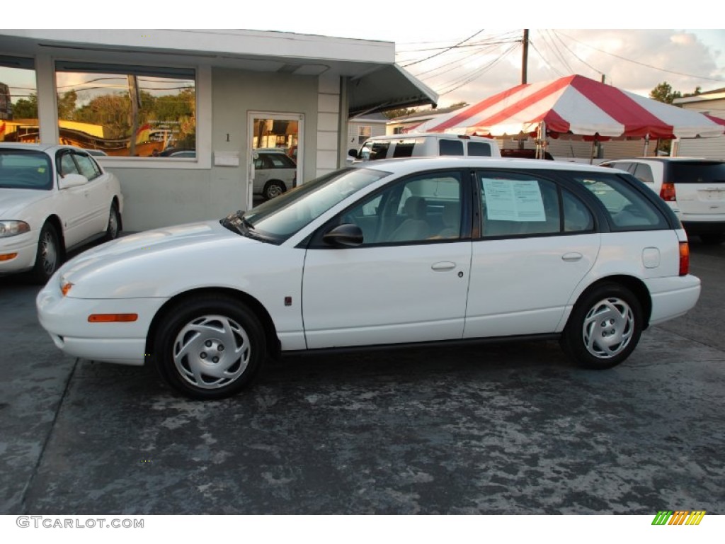 2000 S Series SW2 Wagon - Bright White / Gray photo #9