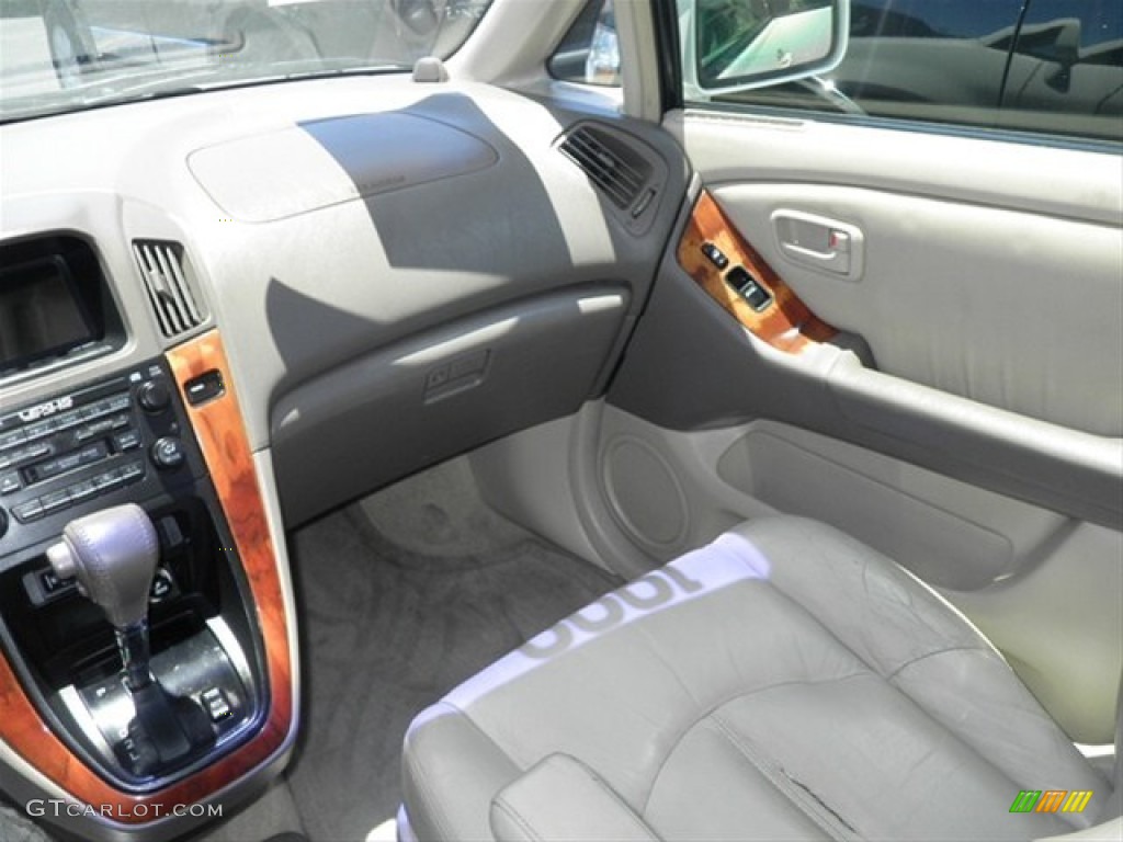 1999 RX 300 AWD - Golden White Pearl / Gray photo #18