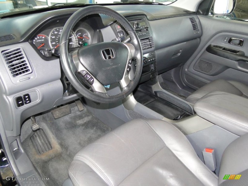 Gray Interior 2004 Honda Pilot EX-L 4WD Photo #65779850