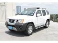 2010 Avalanche White Nissan Xterra SE  photo #3