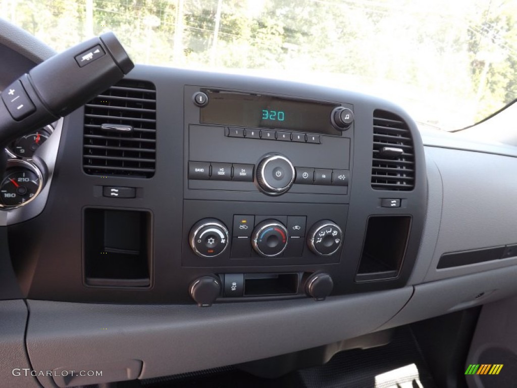 2012 GMC Sierra 2500HD Regular Cab Controls Photos