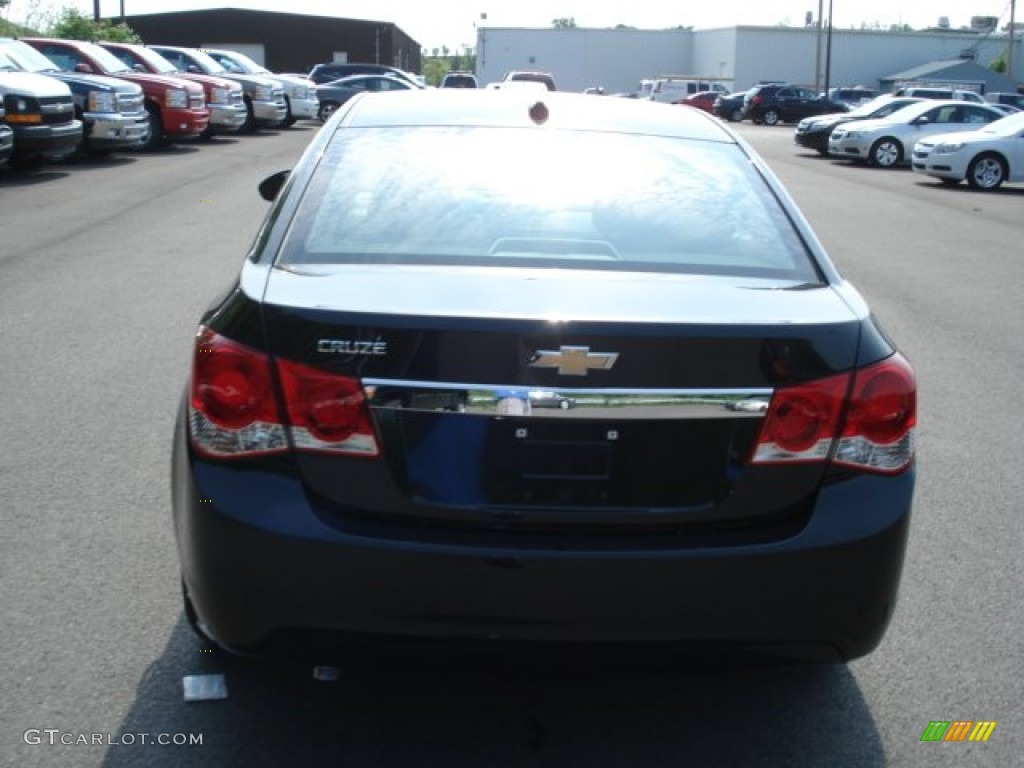 2012 Cruze LS - Black Granite Metallic / Jet Black/Medium Titanium photo #7