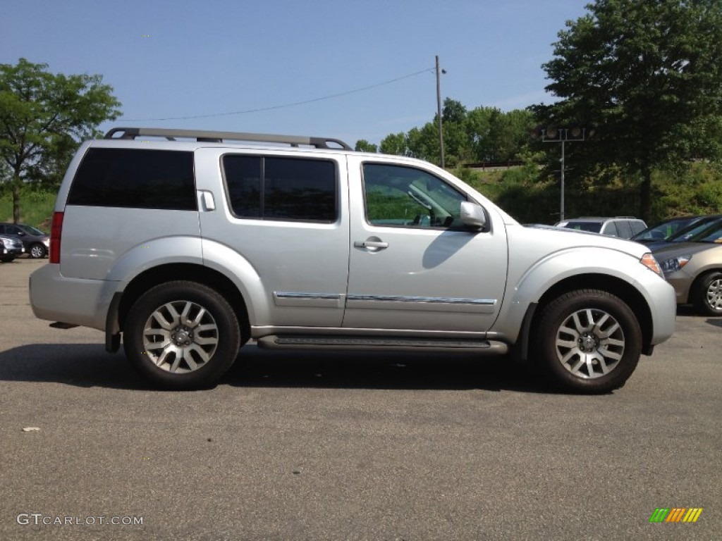 Silver Lightning Metallic 2010 Nissan Pathfinder LE 4x4 Exterior Photo #65787662