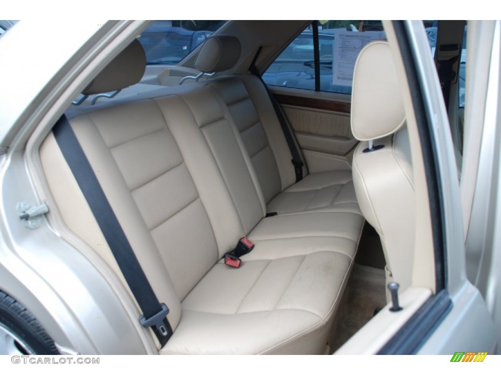 1995 Mercedes-Benz E 320 Sedan Rear Seat Photo #65789366