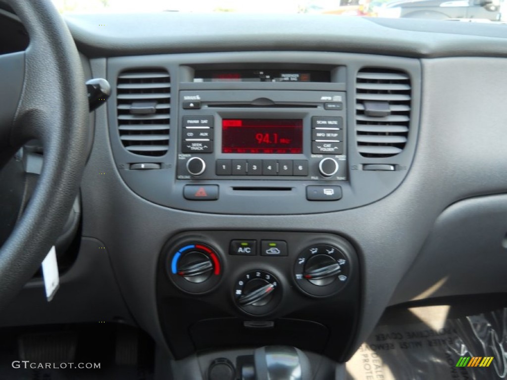 2011 Kia Rio LX Controls Photo #65790533