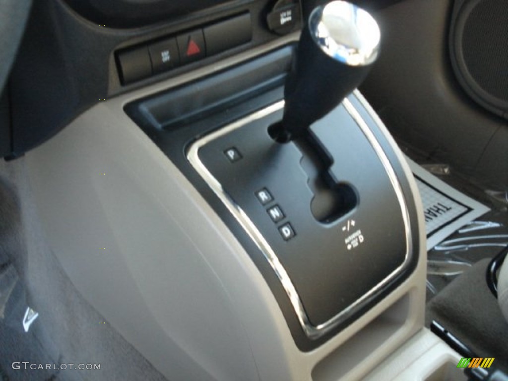 2009 Jeep Patriot Sport 4x4 CVT2 Automatic Transmission Photo #65791367
