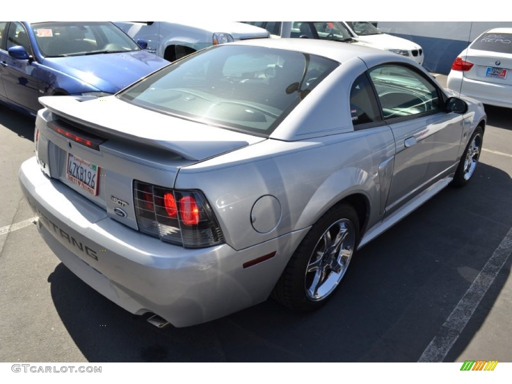 2000 Mustang GT Coupe - Silver Metallic / Dark Charcoal photo #3