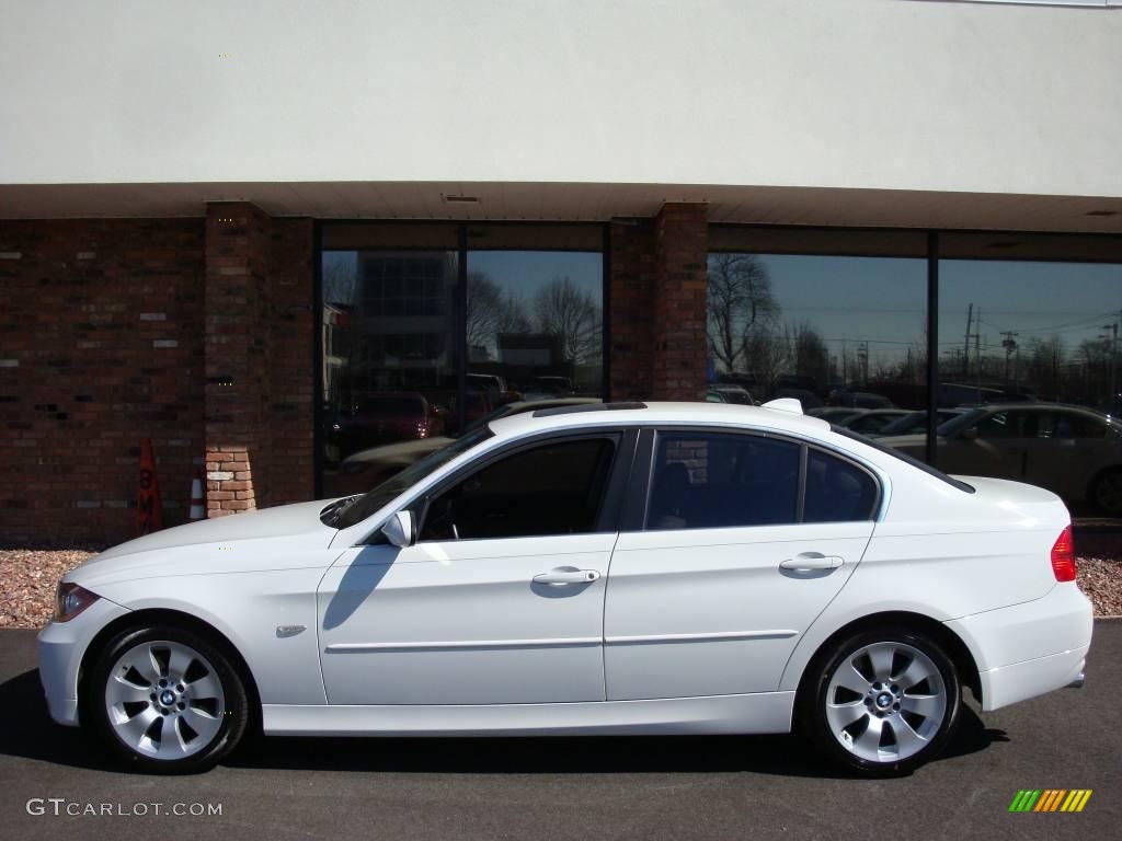 2006 3 Series 330xi Sedan - Alpine White / Terra/Black Dakota Leather photo #2