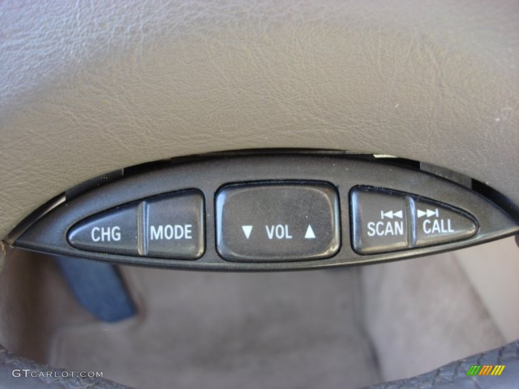 2000 Mitsubishi Diamante LS Controls Photos