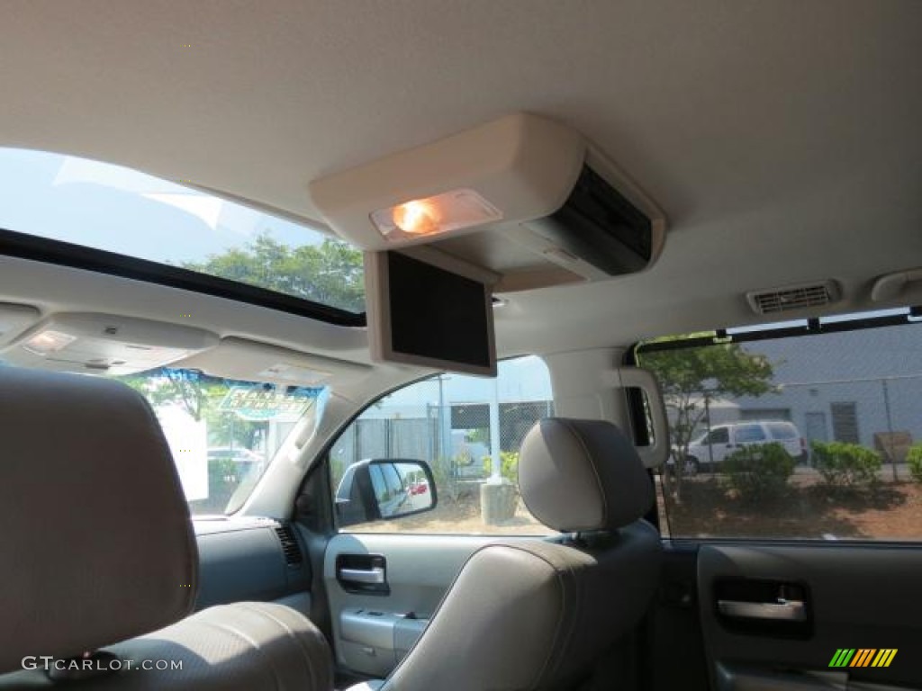 2008 Sequoia Platinum 4WD - Cassis Red Pearl / Graphite photo #9