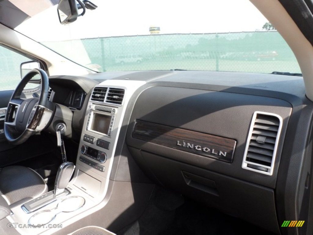 2008 Lincoln MKX Limited Edition Charcoal Black/Medium Light Stone Dashboard Photo #65796917