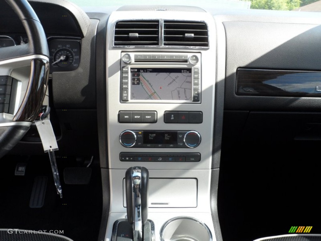 2008 Lincoln MKX Limited Edition Controls Photo #65797043