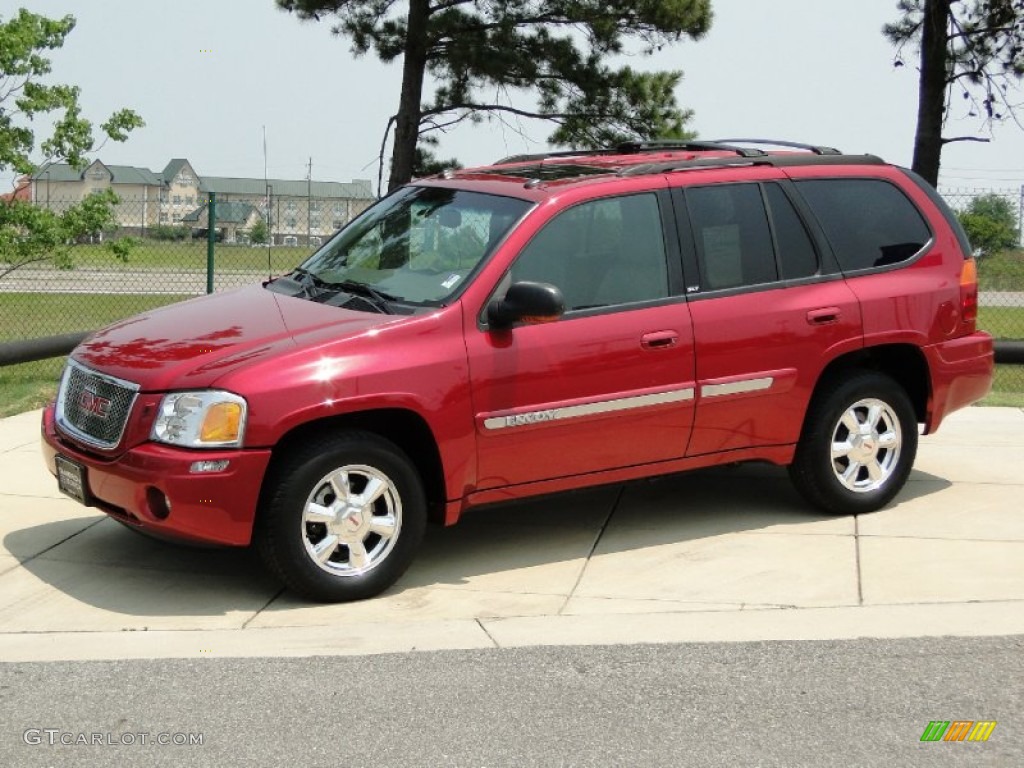 2004 Envoy SLE - Magnetic Red Metallic / Medium Pewter photo #13