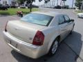 2006 Linen Gold Metallic Chrysler 300 C HEMI AWD  photo #7