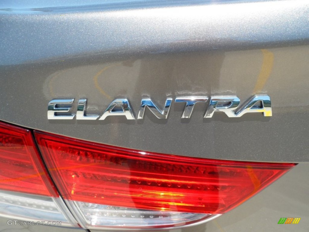 2013 Hyundai Elantra Limited Marks and Logos Photo #65800409