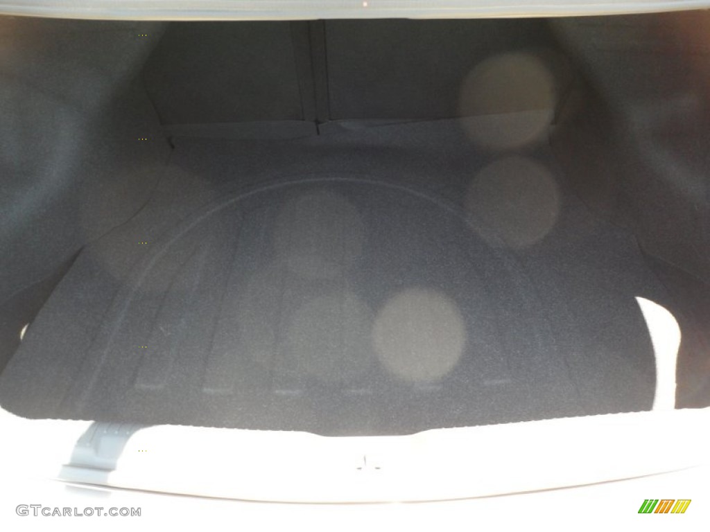 2013 Hyundai Elantra Limited Trunk Photo #65800457