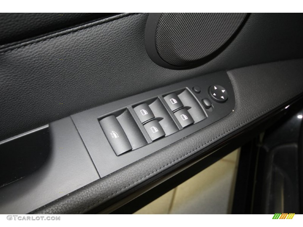 2011 3 Series 328i Convertible - Black Sapphire Metallic / Black photo #16