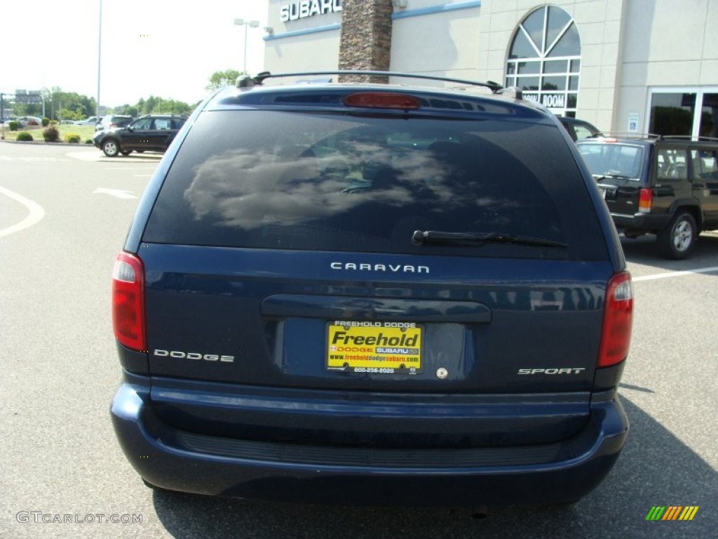 2003 Caravan Sport - Patriot Blue Pearl / Navy Blue photo #5