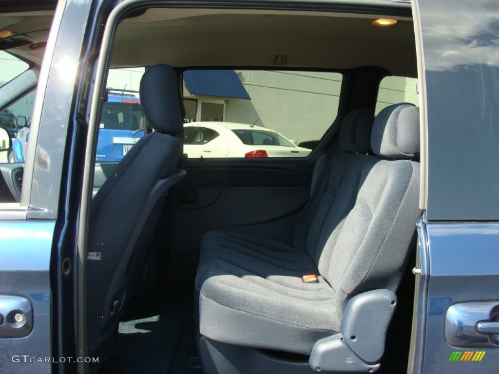 2003 Caravan Sport - Patriot Blue Pearl / Navy Blue photo #8