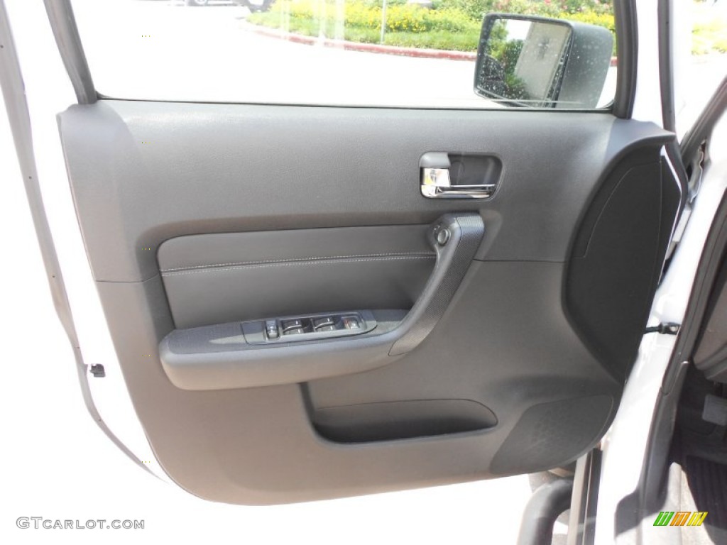 2006 Hummer H3 Standard H3 Model Ebony Black/Pewter Gray Door Panel Photo #65804683