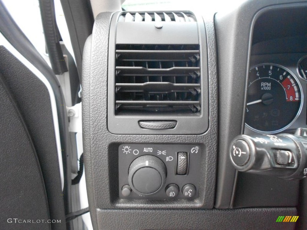 2006 Hummer H3 Standard H3 Model Controls Photo #65804824