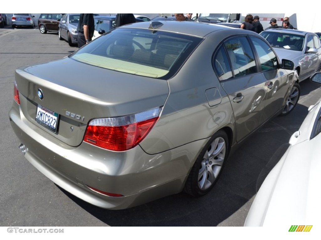 2007 5 Series 550i Sedan - Olivin Green Metallic / Beige photo #3