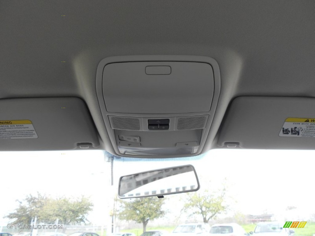 2012 Golf 2 Door TDI - Reflex Silver Metallic / Titan Black photo #19