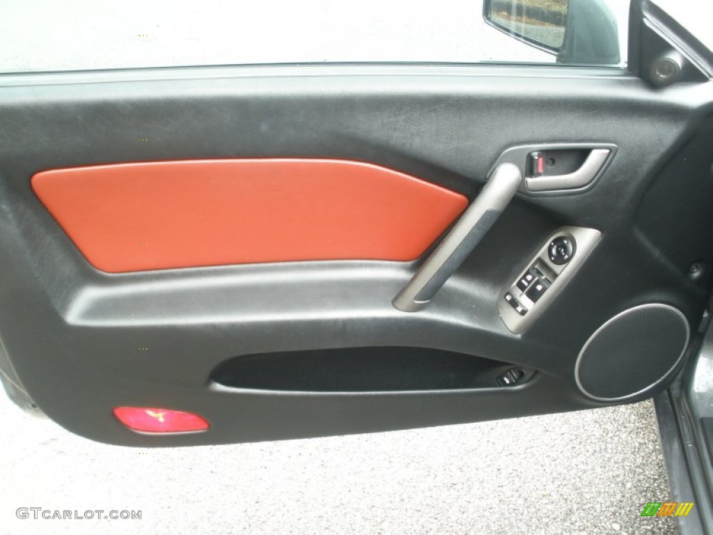 2007 Hyundai Tiburon SE Black/Red Door Panel Photo #65816522
