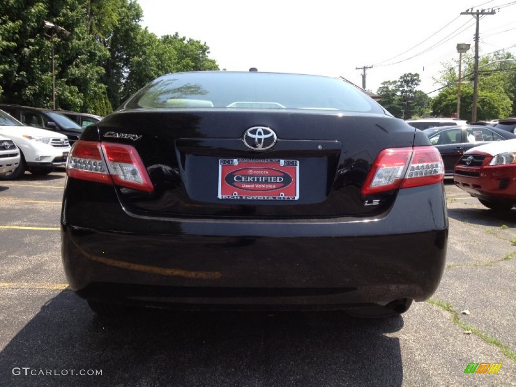 2010 Camry LE - Black / Bisque photo #6