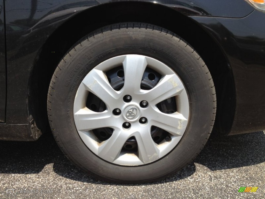 2010 Camry LE - Black / Bisque photo #11