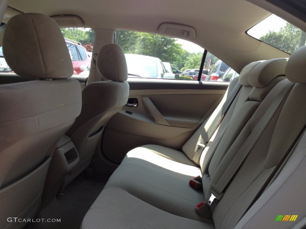 2010 Camry LE - Black / Bisque photo #16
