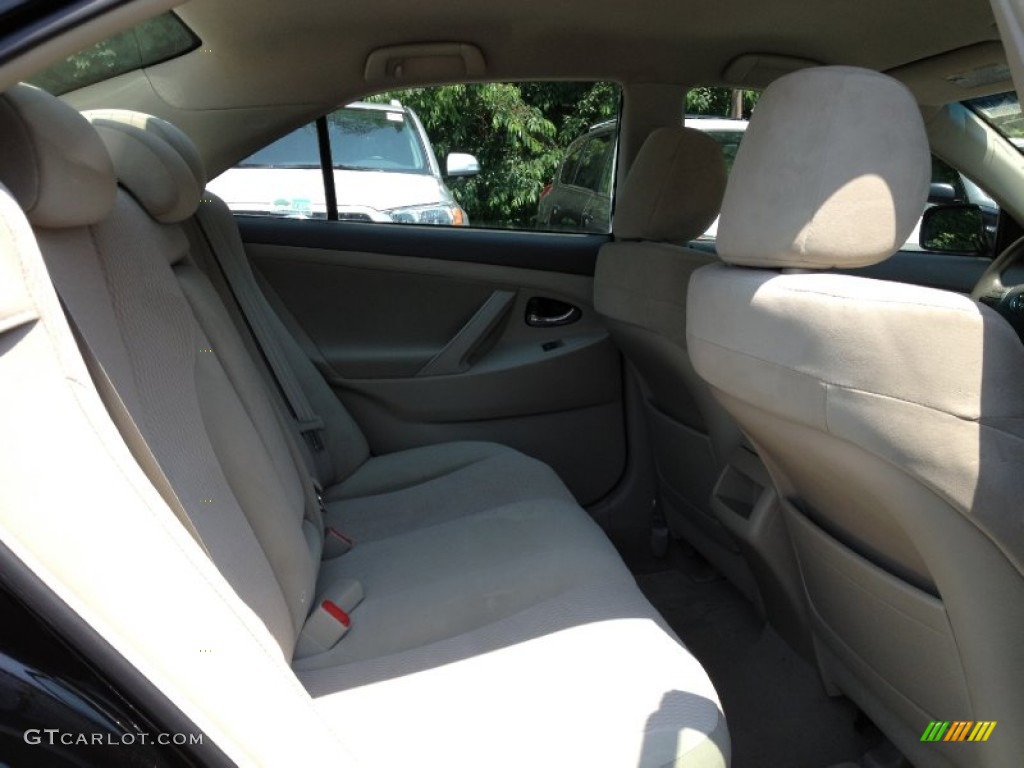 2010 Camry LE - Black / Bisque photo #18
