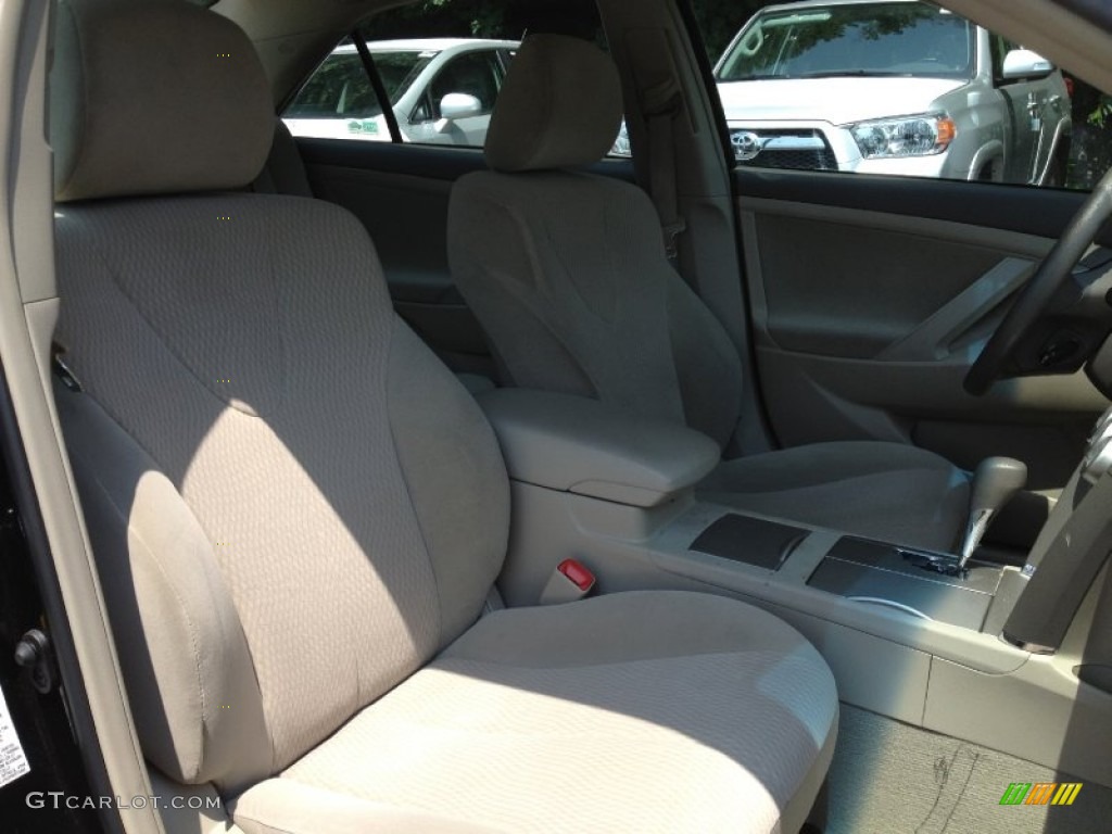 2010 Camry LE - Black / Bisque photo #22