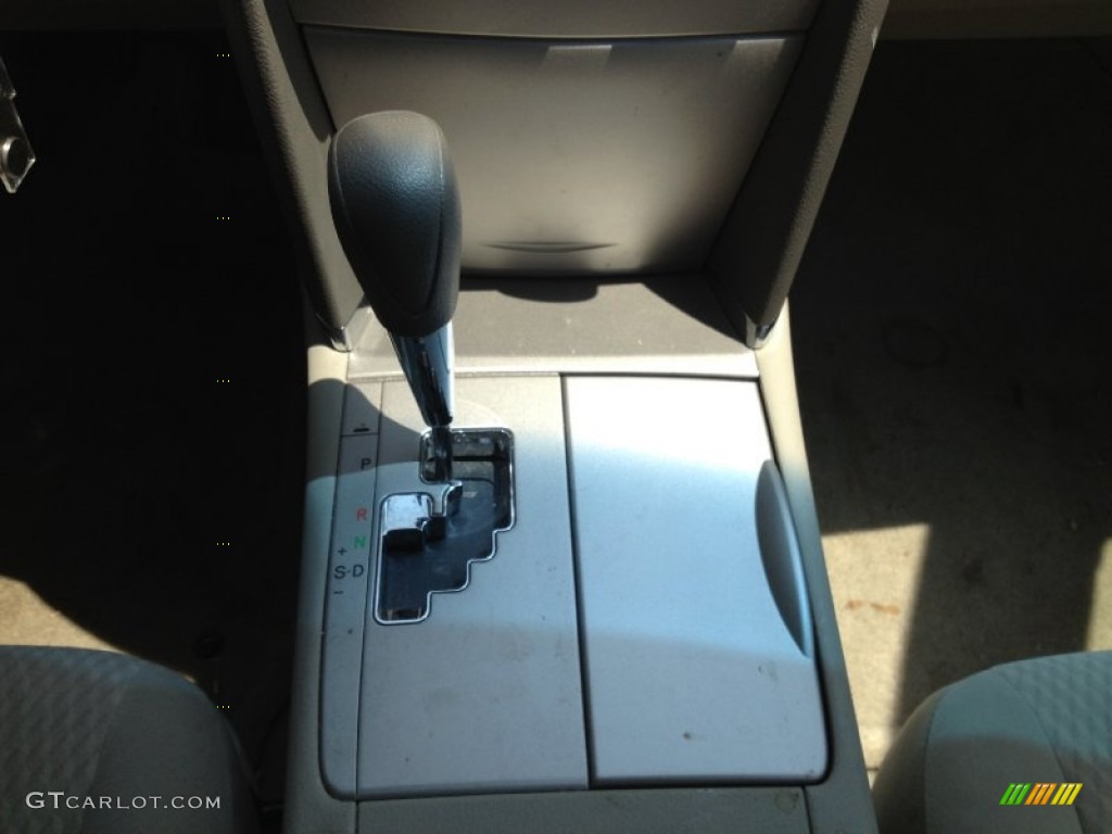 2010 Camry LE - Black / Bisque photo #29