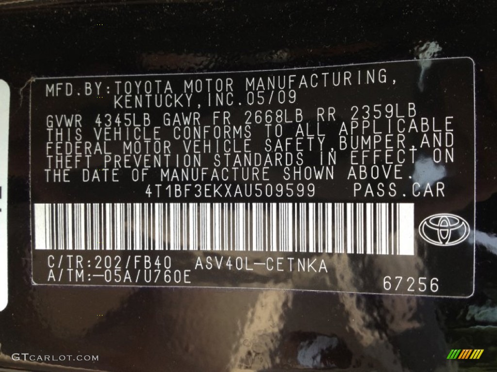 2010 Camry LE - Black / Bisque photo #33