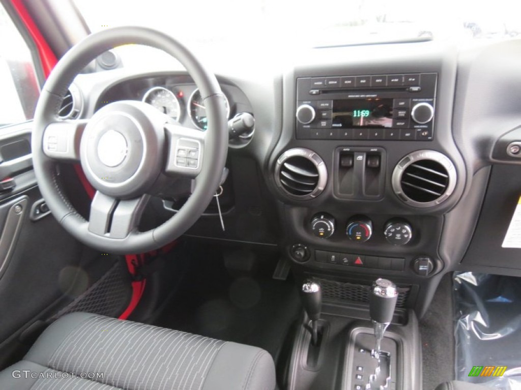 2012 Wrangler Sport S 4x4 - Flame Red / Black photo #10