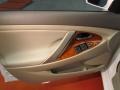 Super White - Camry XLE Photo No. 13