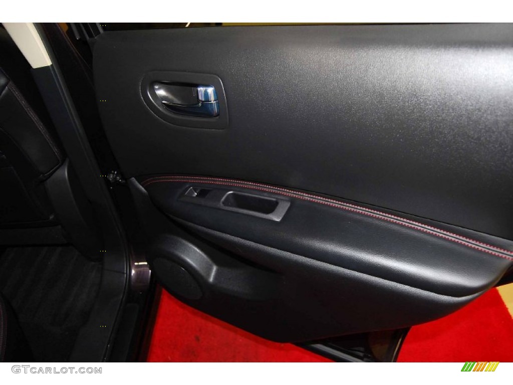 2011 Rogue SL - Black Amethyst / Black photo #17