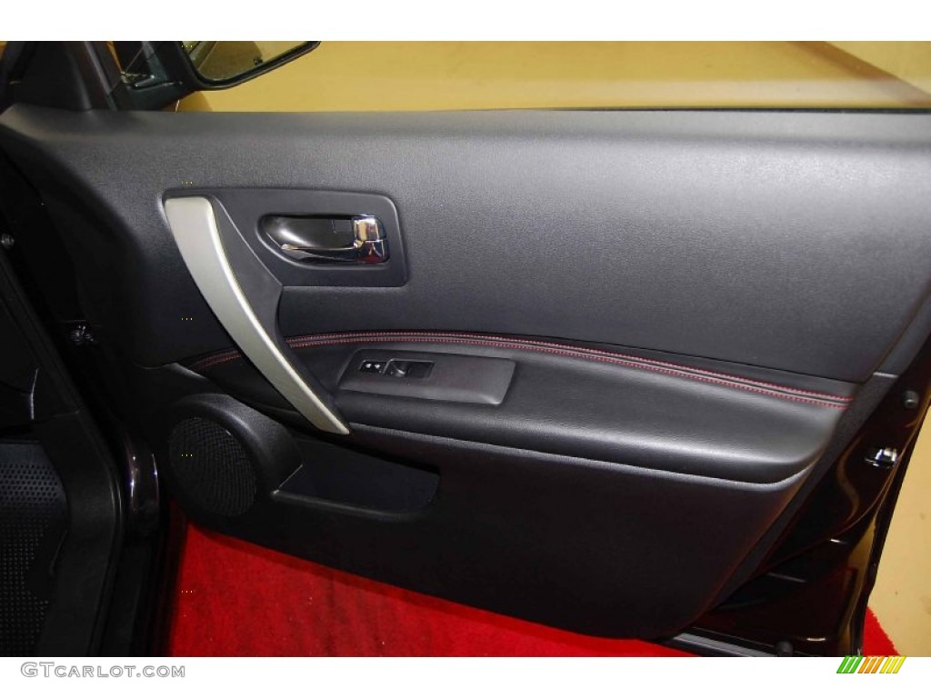 2011 Rogue SL - Black Amethyst / Black photo #19