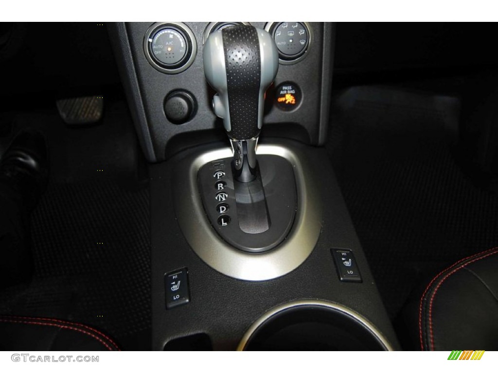 2011 Rogue SL - Black Amethyst / Black photo #22