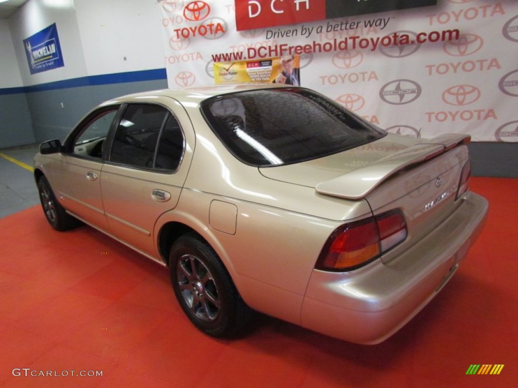 1998 Maxima  - Pebble Beige Metallic / Beige photo #6