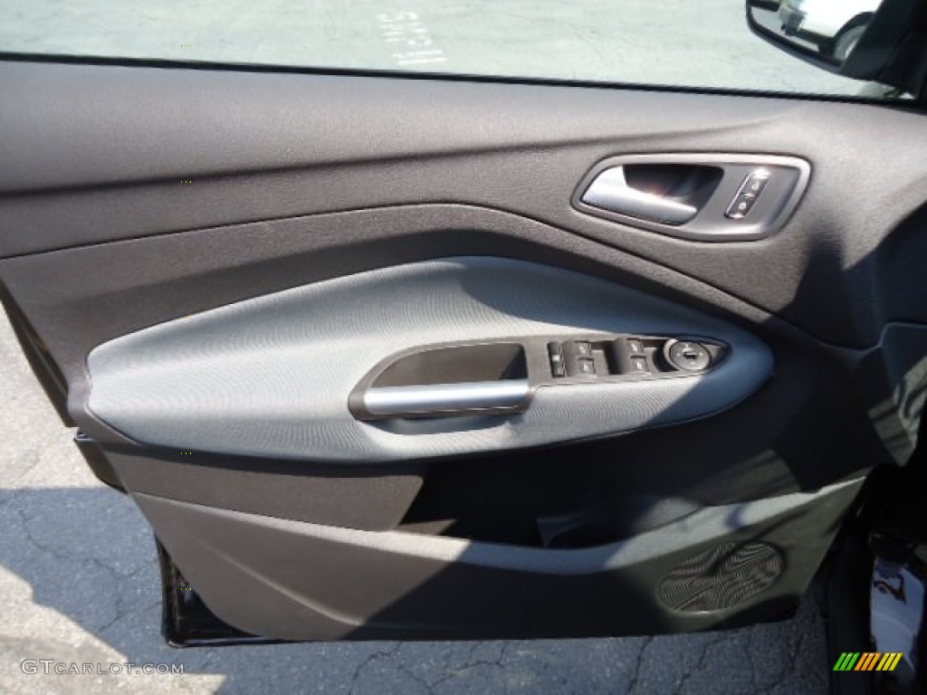 2013 Ford Escape SE 1.6L EcoBoost 4WD Medium Light Stone Door Panel Photo #65826152