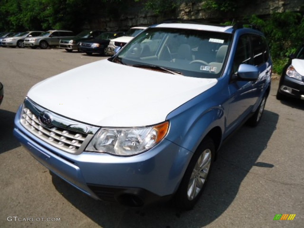 2012 Forester 2.5 X Premium - Ice Blue Metallic / Platinum photo #6