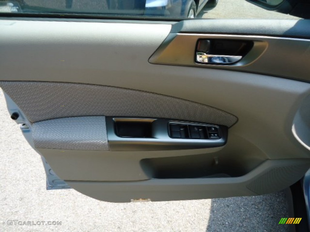 2012 Forester 2.5 X Premium - Ice Blue Metallic / Platinum photo #11