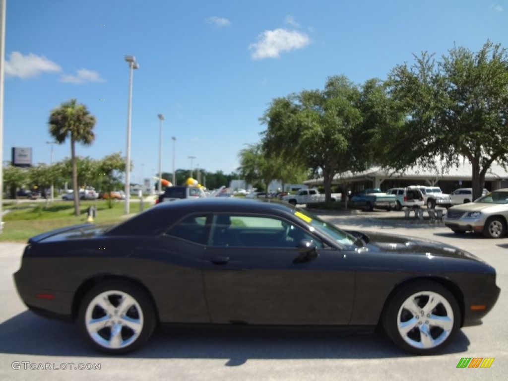 2011 Challenger R/T - Black / Dark Slate Gray photo #9