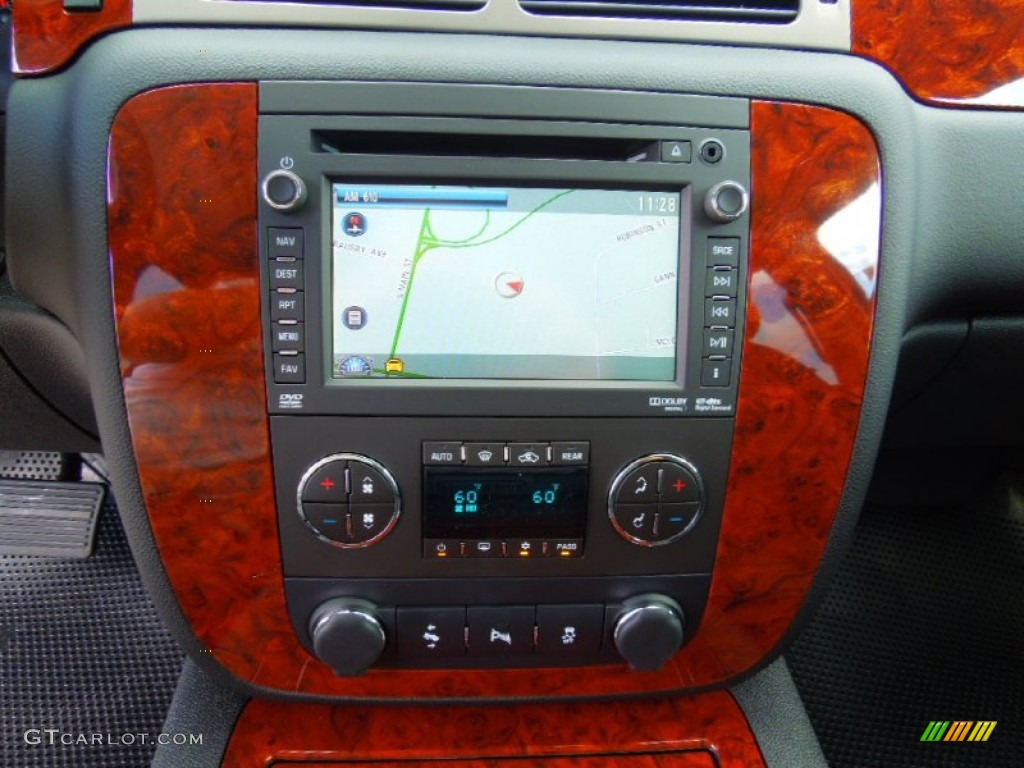 2012 Chevrolet Suburban LTZ Navigation Photos