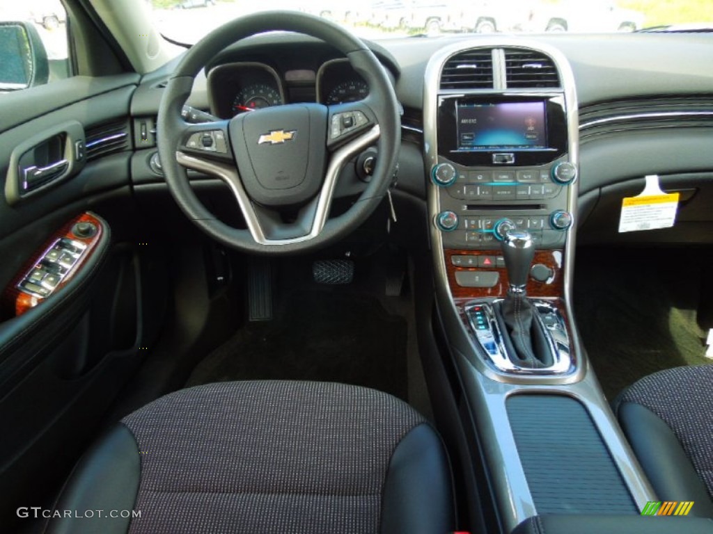 2013 Malibu ECO - Silver Ice Metallic / Jet Black photo #17