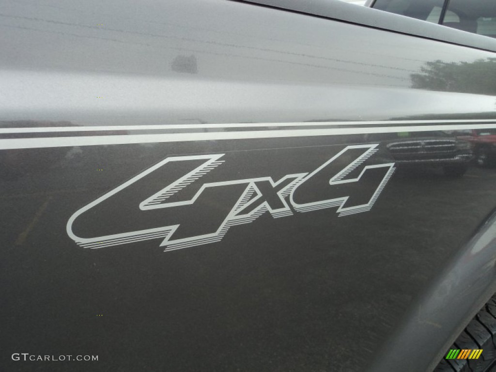 2007 Ford F250 Super Duty XLT SuperCab 4x4 Marks and Logos Photos
