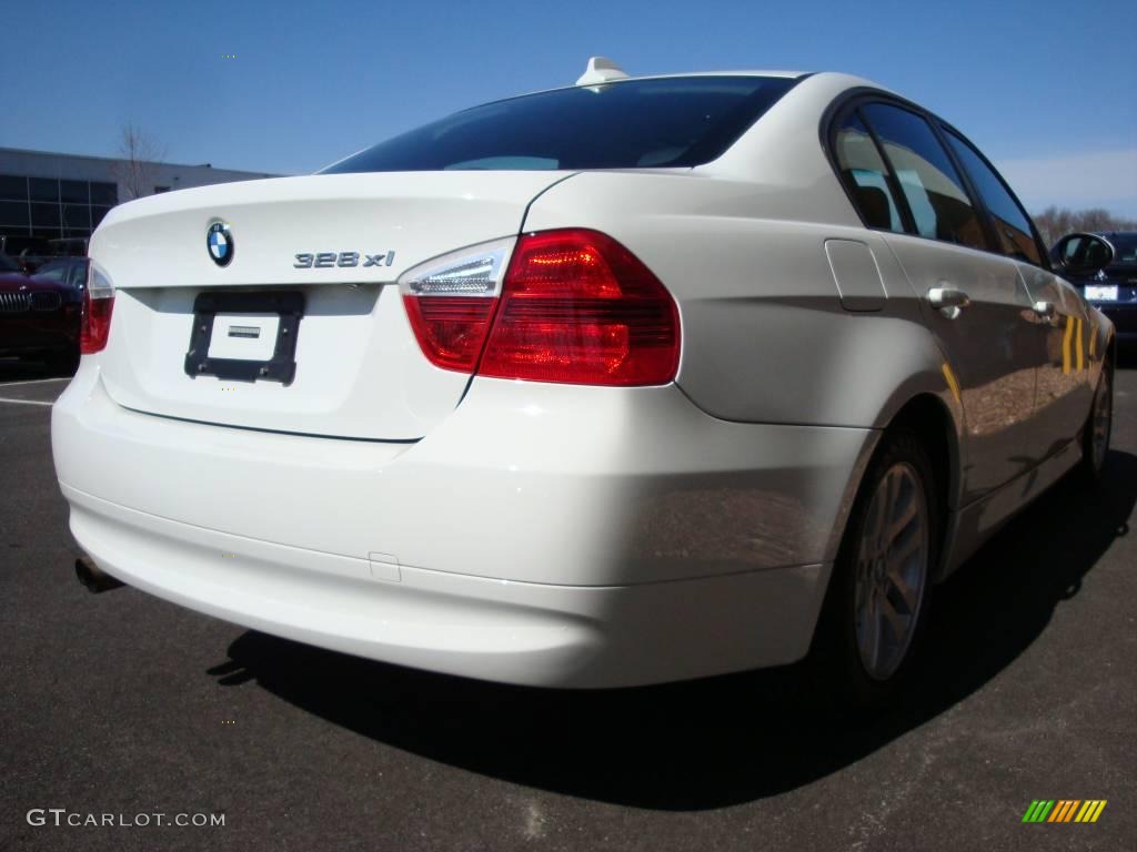 2007 3 Series 328xi Sedan - Alpine White / Black photo #5