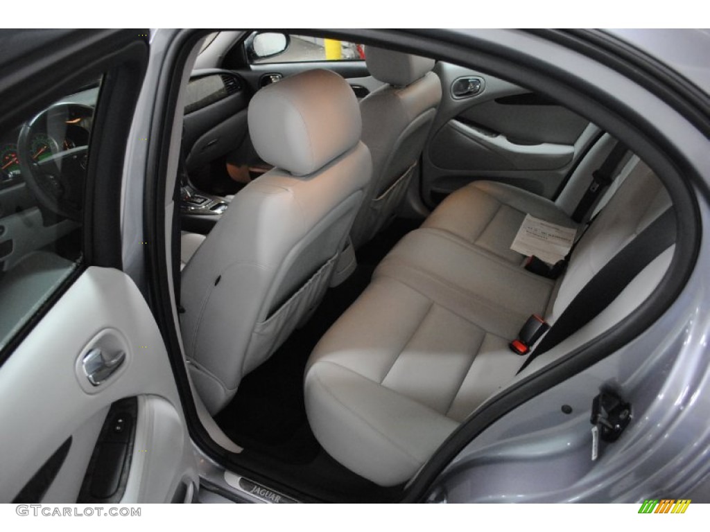 2007 Jaguar S-Type R Sport interior Photos